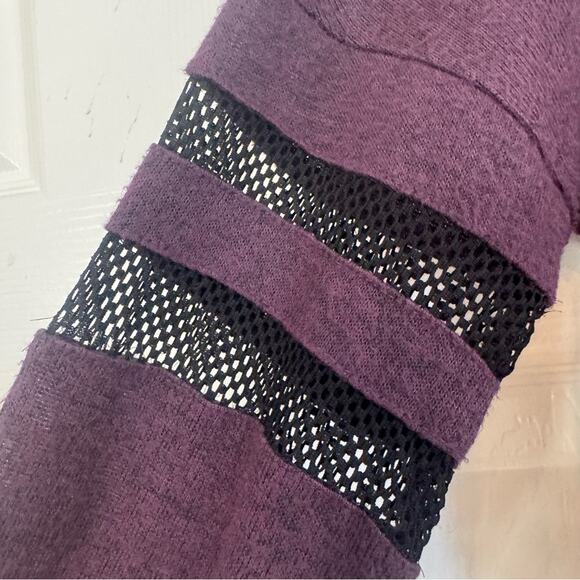 Charmed Hearts Women’s Deep Purple Mesh Accent Pullover Sweater Size M - Picture 7 of 8